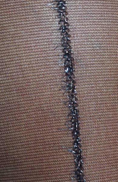 Schwarze modische Feinstrumpfhose mit glitzerndem Naht aus Lurexfaser Collanteria Messina