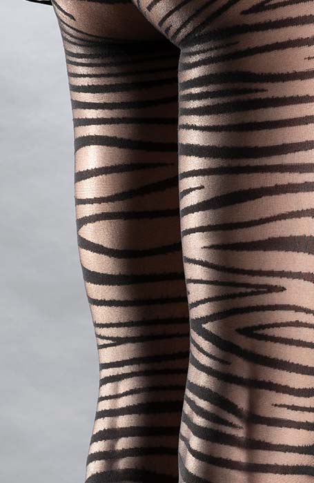 Schwarze Feinstrumpfhose mit Zebra Tiermuster Tigermuster Collanteria Nairobi